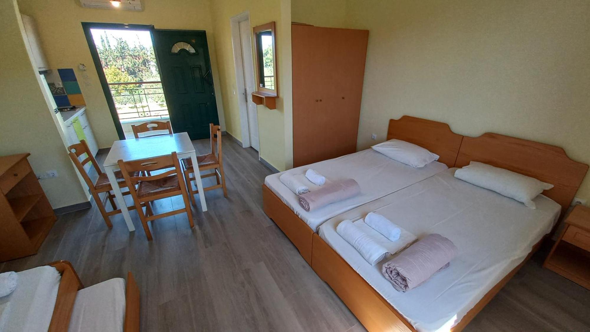 Sapfo Beach Studios Nikiti  Bagian luar foto